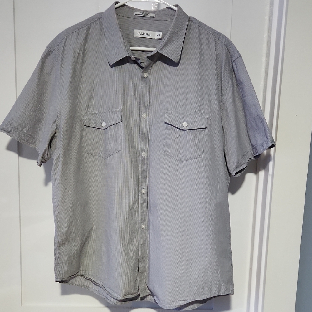 Calvin Klein Men's Casual Light Gray Button Down Shirt